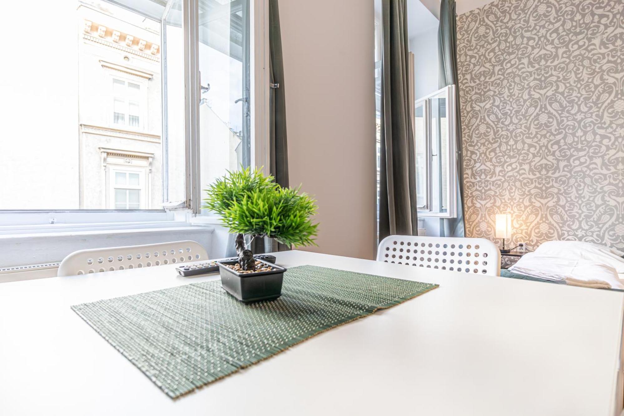 Ferienwohnung Friendly 2Br Apt- Near Rennweg & Belvedere Palace Wien Exterior foto