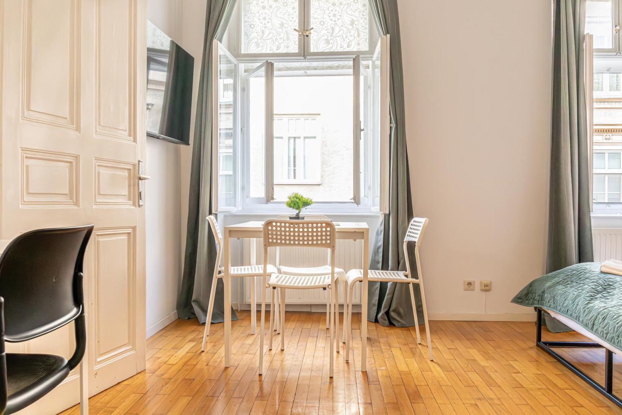Ferienwohnung Friendly 2Br Apt- Near Rennweg & Belvedere Palace Wien Exterior foto